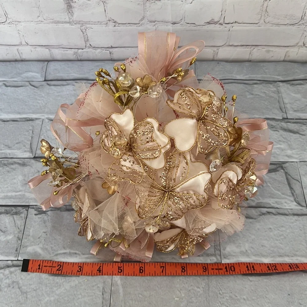 Quinceañera Bouquet of artificial flowers